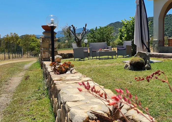 House Castiadas Tra Mare E Montagna